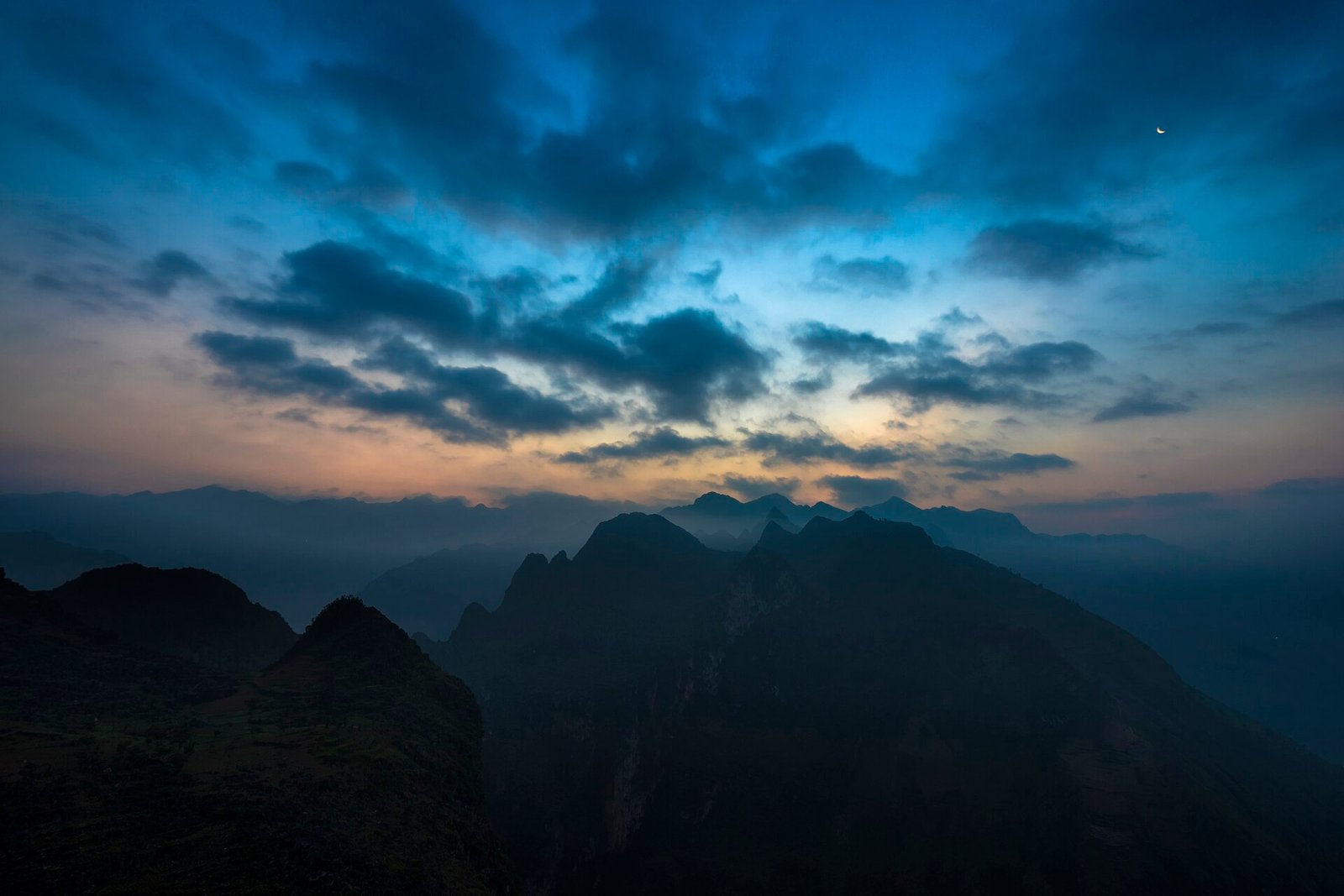 Ma Pi Leng Pass above the Nho Que River, Ha Giang