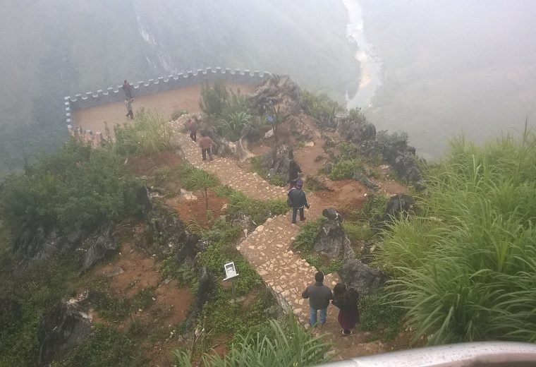 Ma Pi Leng Pass plateau